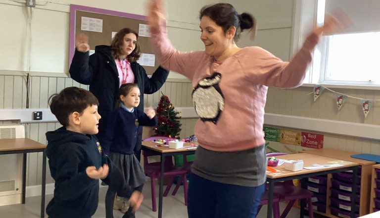 Christmas Crafts and Singing in The Star