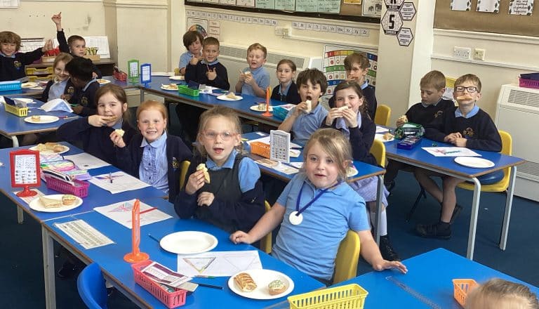 Year 2 Celebrate VE Day